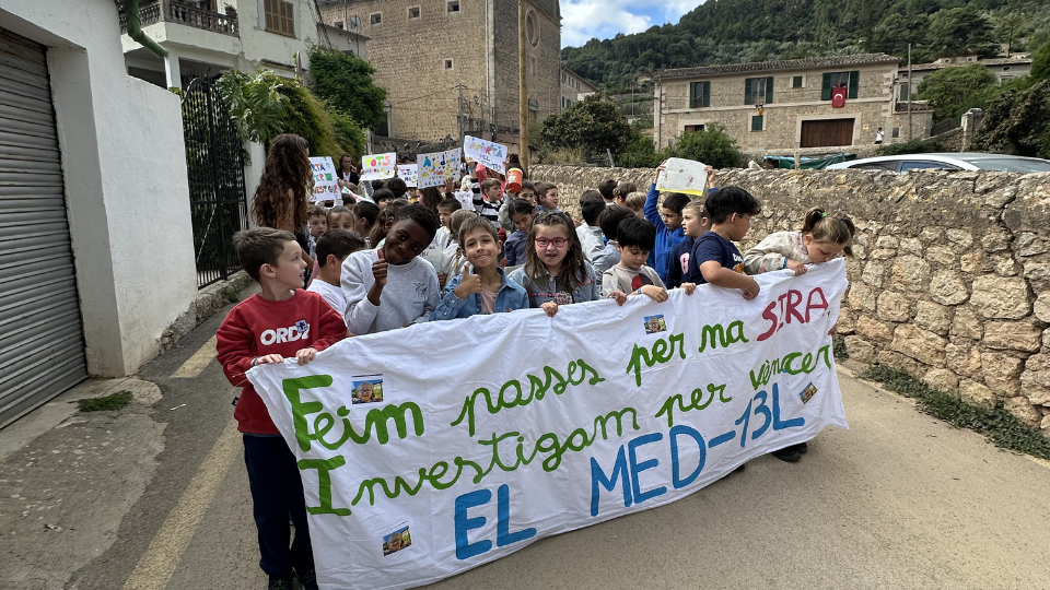 Caminada solidària per na Sira: una jornada per recordar